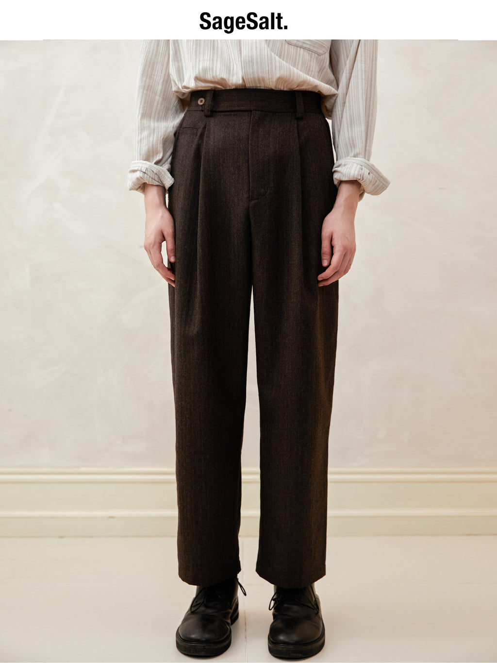 Fine Wool Single-Pleat Cropped Trousers