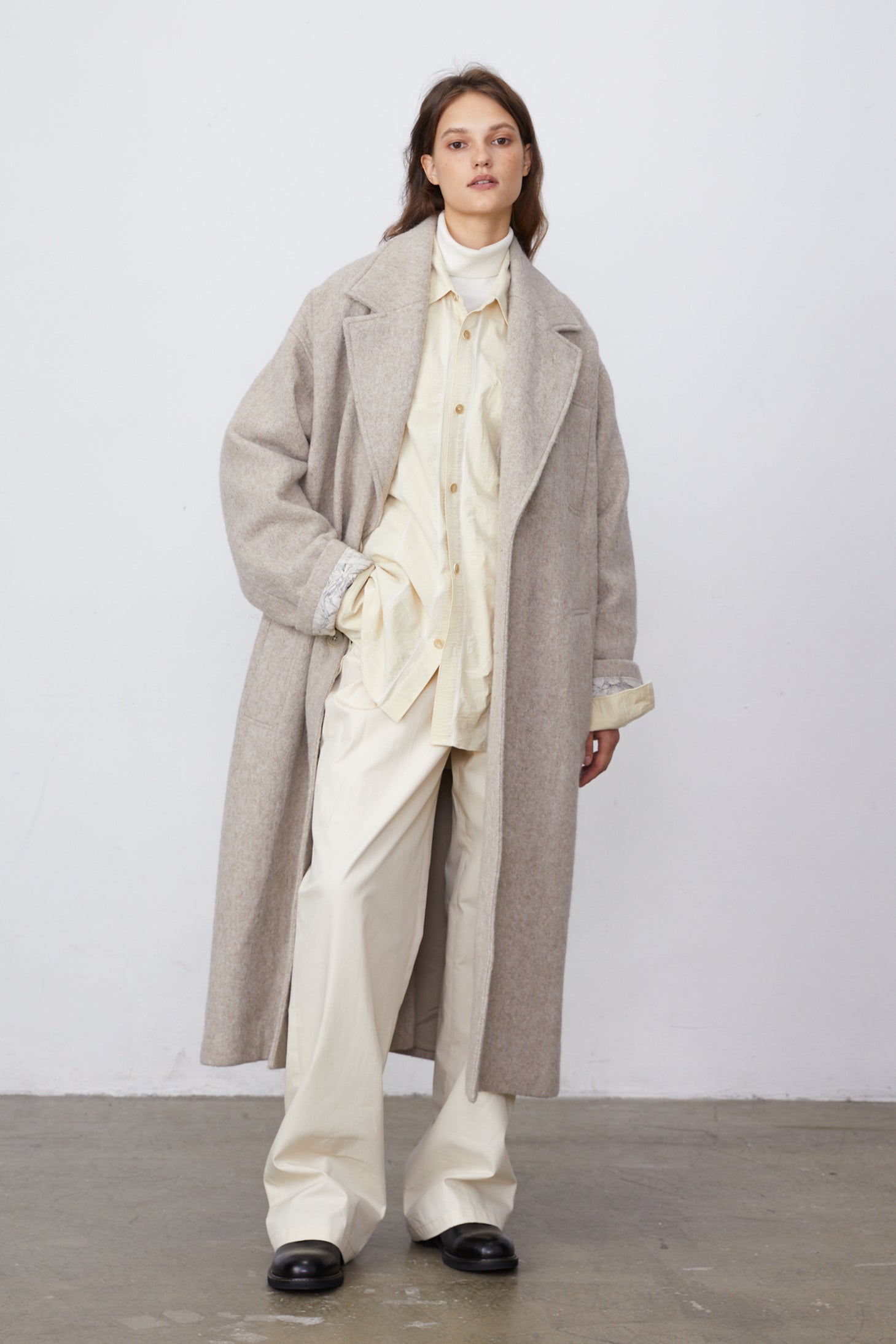Over-Silhouette Drop Shoulder Wool Trench Coat