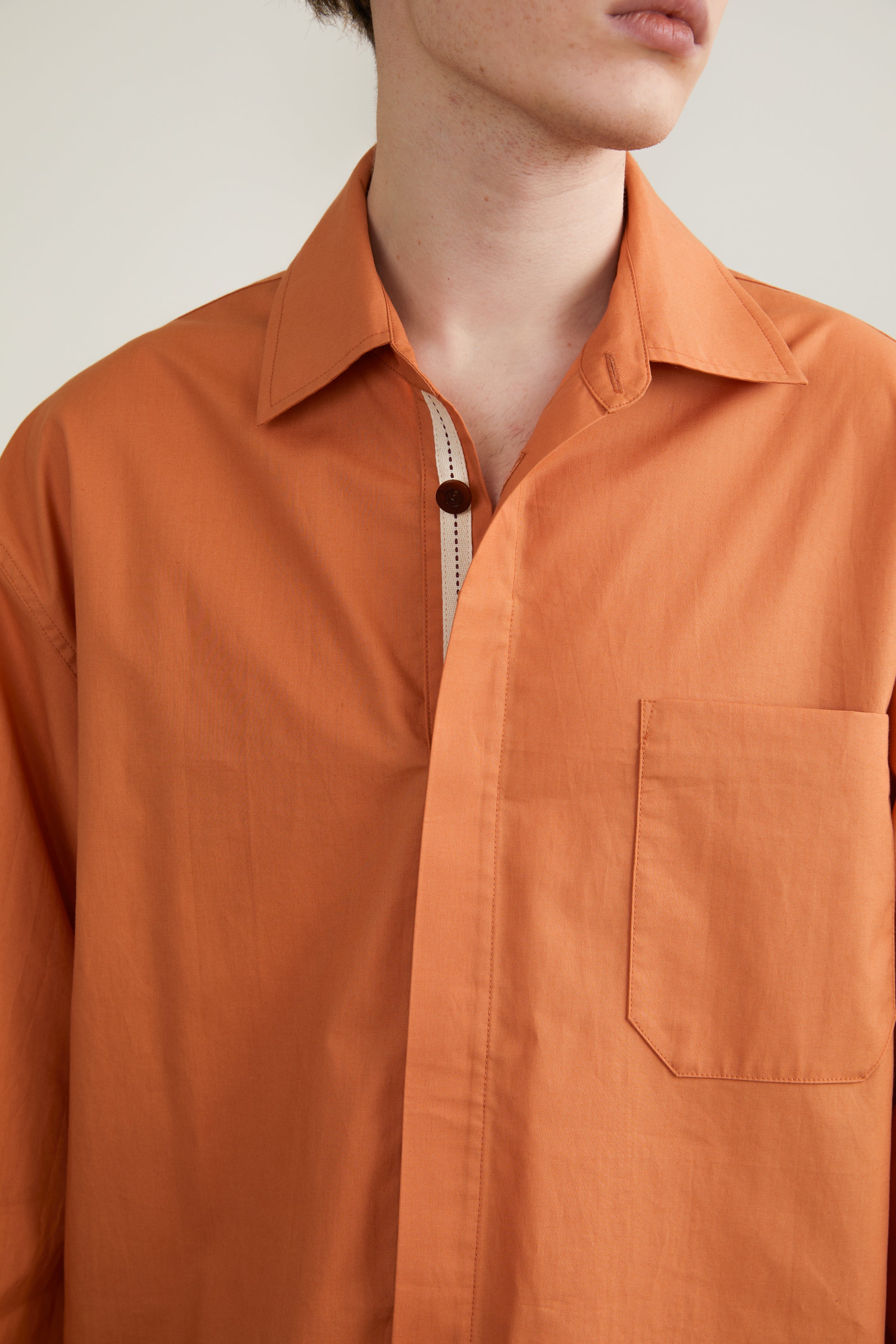 Hidden Placket Long-Sleeved Silhouette Shirt