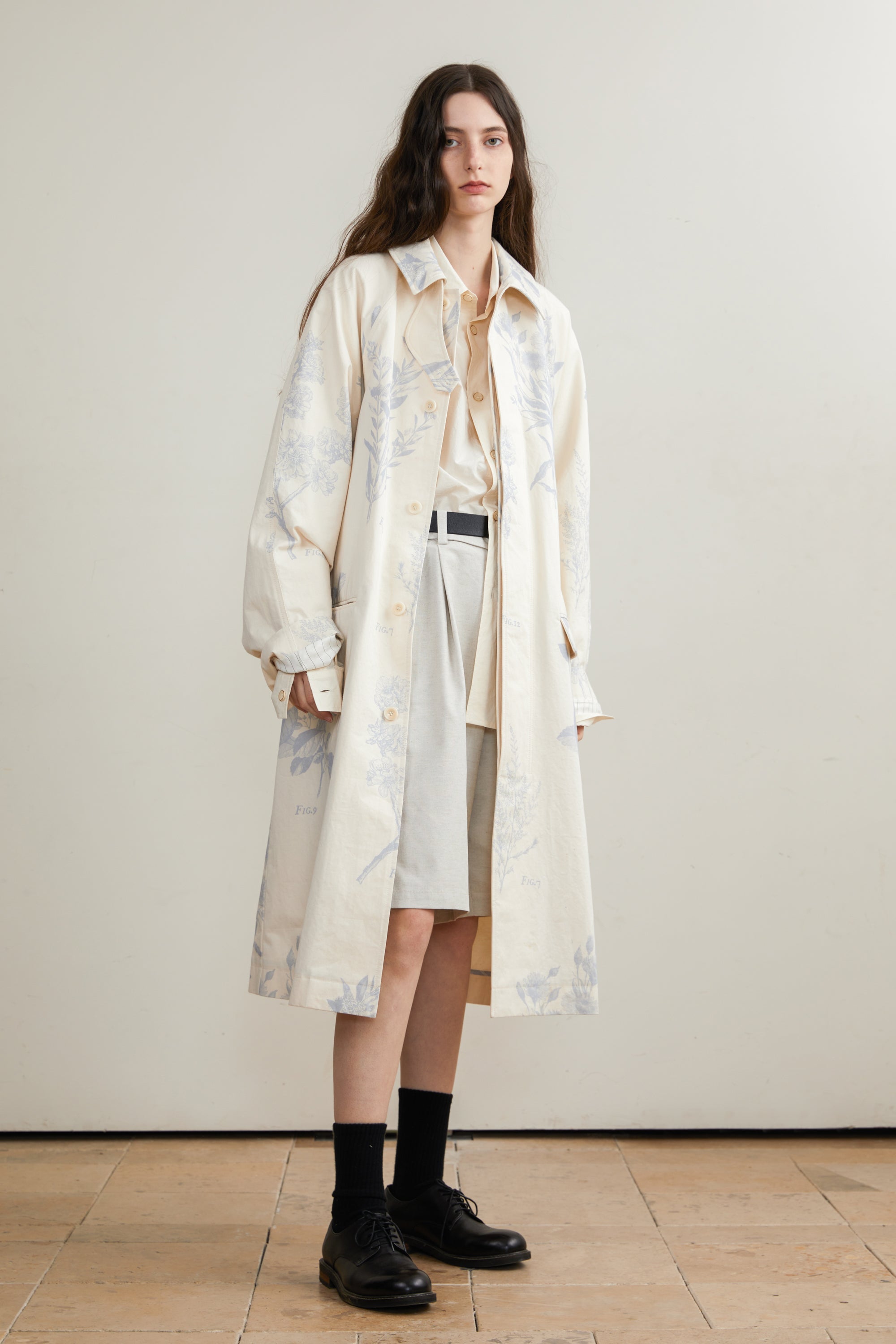 Single-Breasted Extended Shoulder Printed Trench Coat