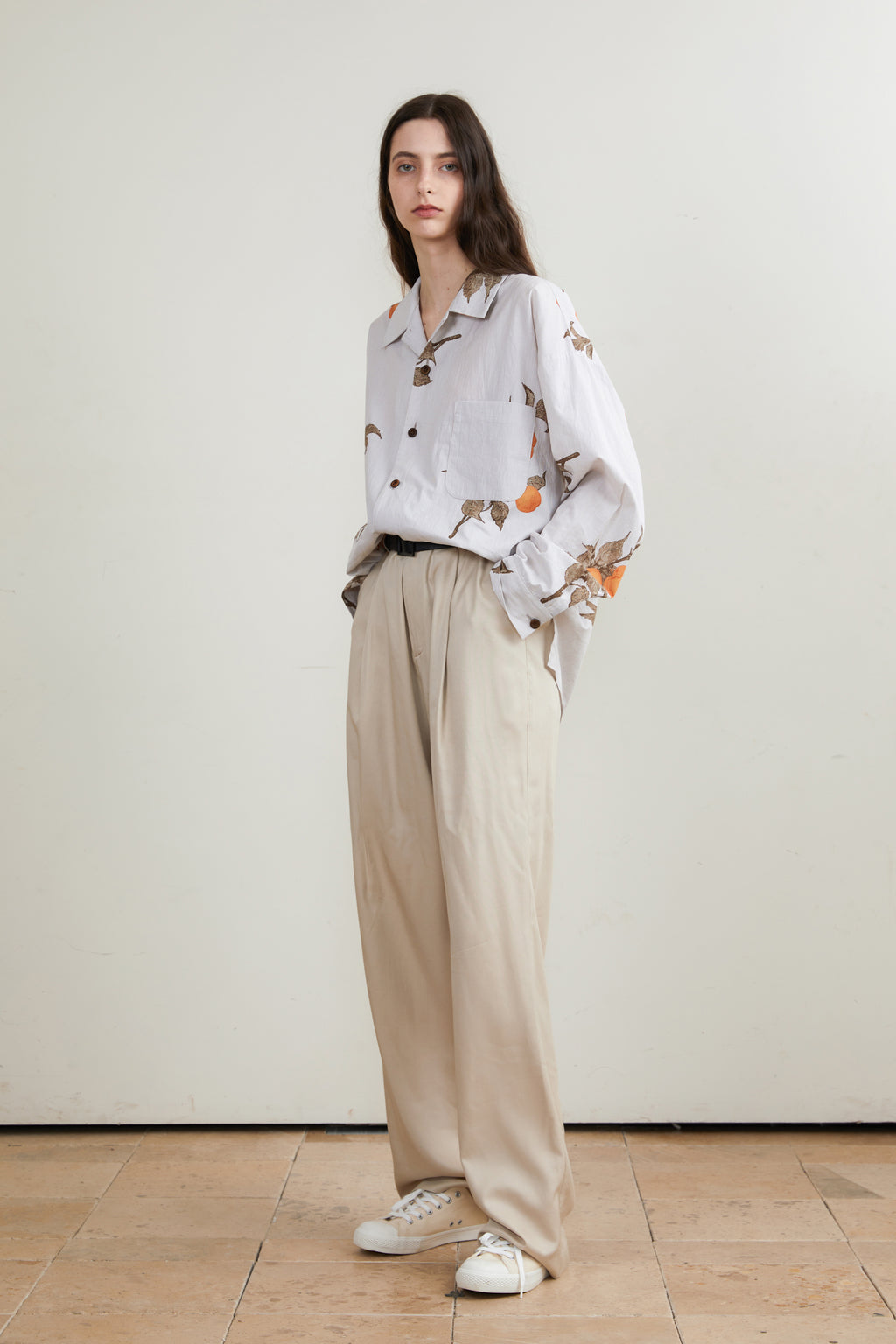 Single-Pleated Wide-Leg Pants