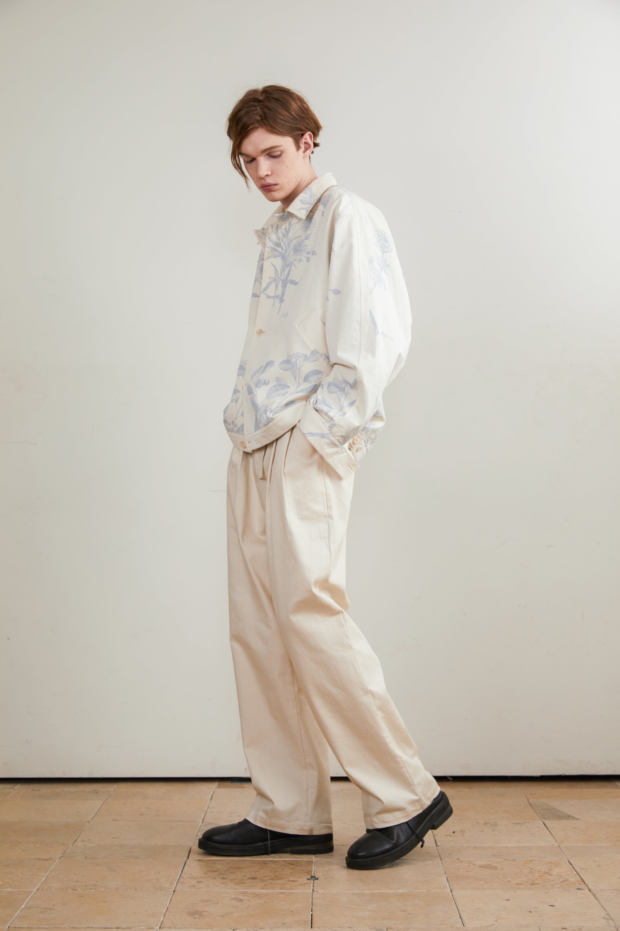 Front Drop Shoulder Back Insert Shoulder Print Jacket