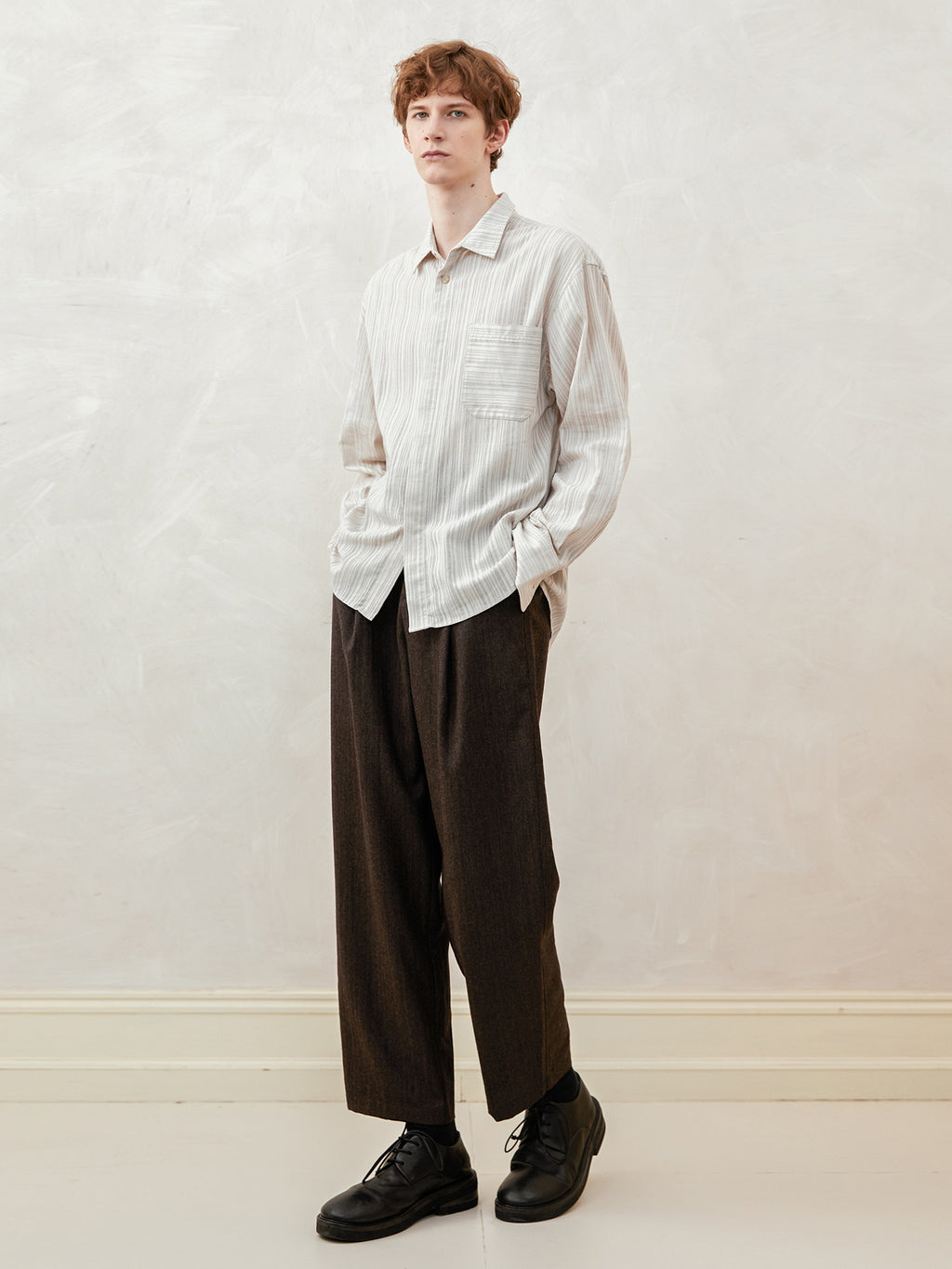 Fine Wool Single-Pleat Cropped Trousers