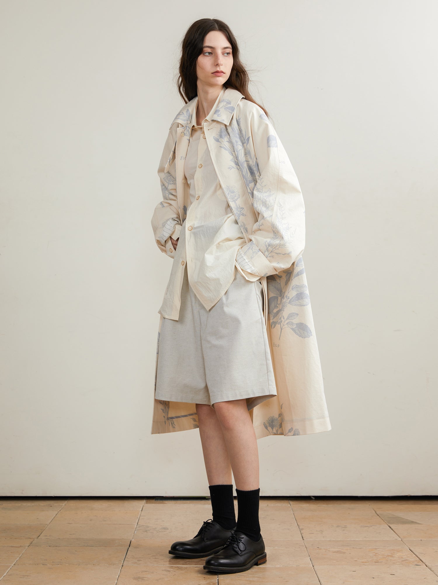 Single-Breasted Extended Shoulder Printed Trench Coat